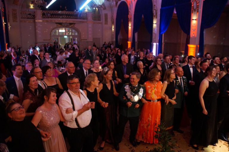 Schützen-Gala 2023, Kurhaus Bad Honnef – Bild 62 von 65