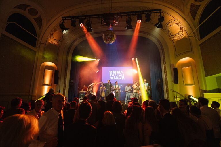 Schützen-Gala 2024, Kurhaus Bad Honnef – Bild 82 von 90